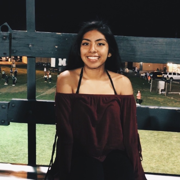 Meet your Posher, Andrea - Picture 1 of 1